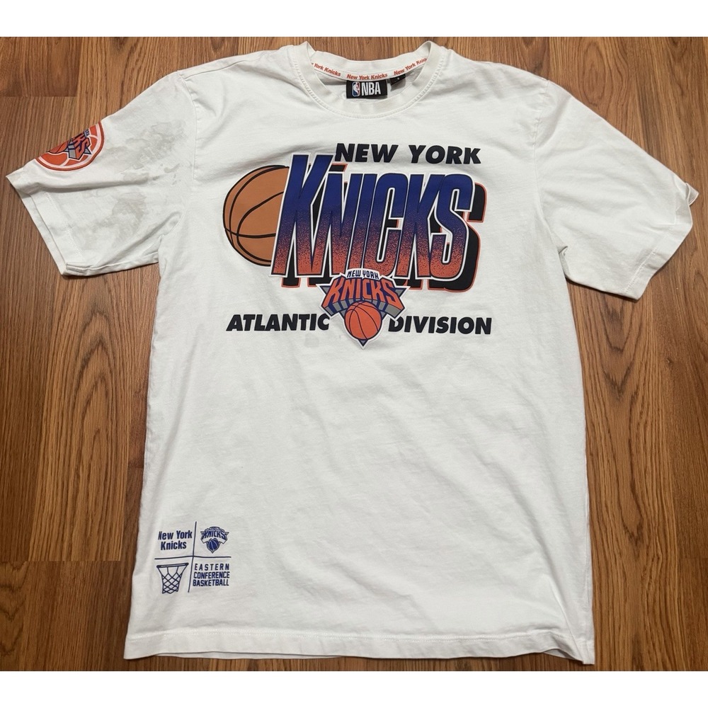 New York Knicks T Shirt Mens Small NBA Atlantic Division Double Sided Graphic